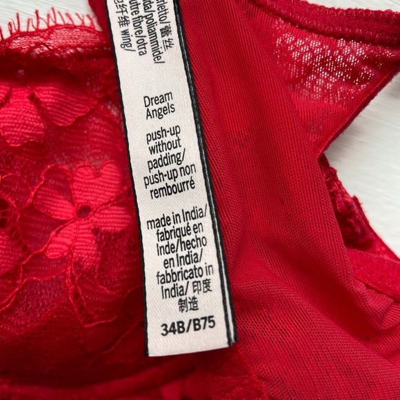 Victoria Secret Red Lace Bra - Picture 2 of 4